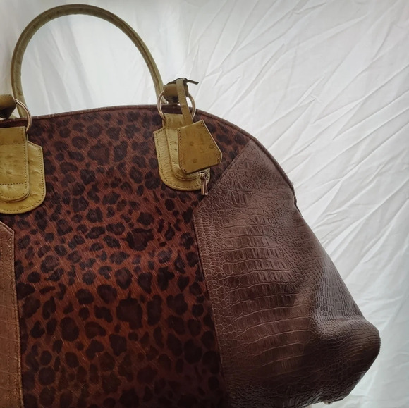 Mito Milan Overnight Bag EUC ❤️ - Picture 8 of 17